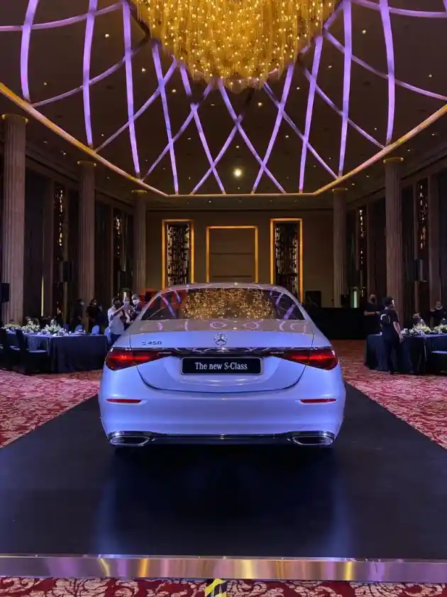 Foto - Mercedes-Benz S-Class Resmi Meluncur Dibanderol Di Atas Rp 3 Miliar