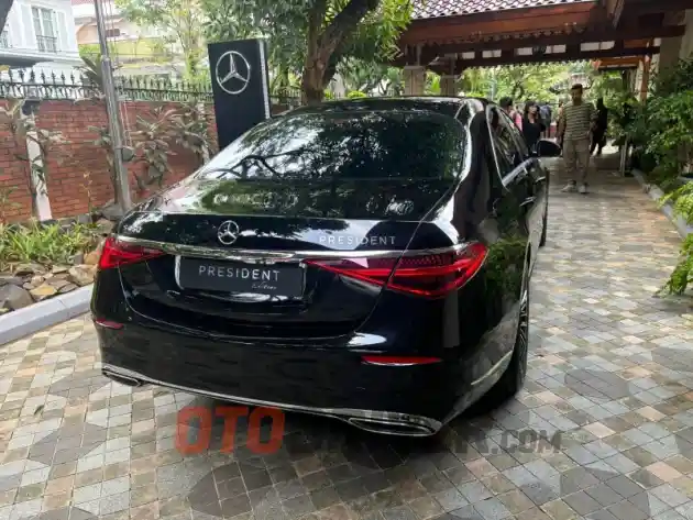 Foto - Hanya Ada 60 Unit di Indonesia, Mercedes-Benz Resmi Jual S-Class President Edition