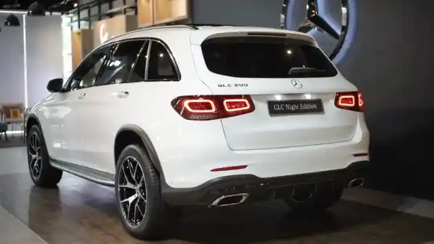 Foto - Mercedes-Benz GLC Night Edition Resmi Meluncur, Harga Rp 1,130 Miliar