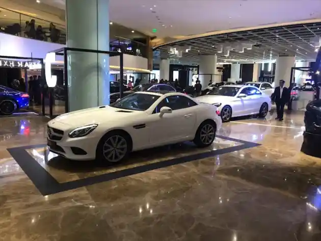 Foto - Mercedes-Benz Star Expo Jadi Ajang Unjuk Produk dan Pamer Penjualan