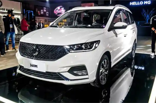 Foto - Harga LMPV Kembaran MG 360M Sangat Menarik