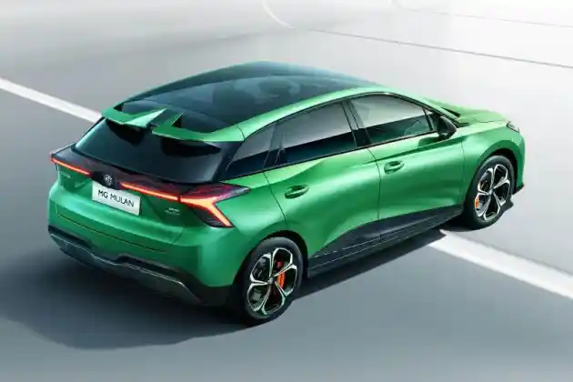 Foto - MG Mulan Triumph Hatchback All-Electric dengan Tenaga 449 HP