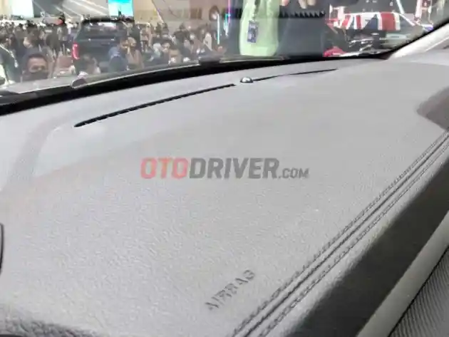 Foto - GALERI: Melihat Lebih Dekat Detail MG ZS EV di GIIAS 2022