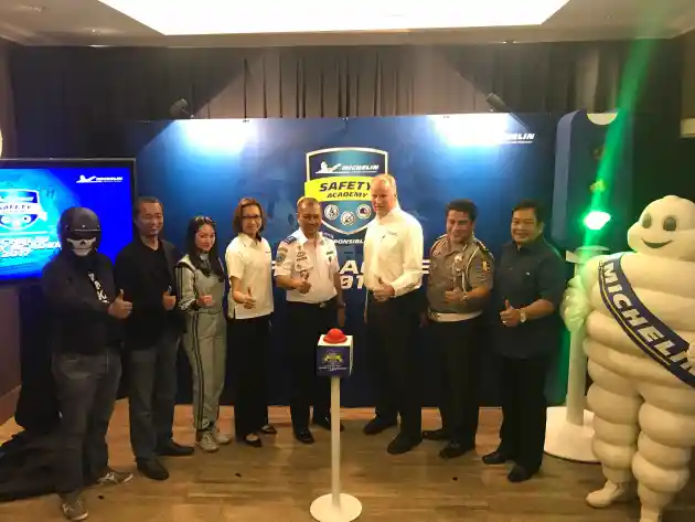 Foto - Tak Cuma Jualan Ban, Michelin Juga Peduli Keselamatan Pengemudi Muda Indonesia