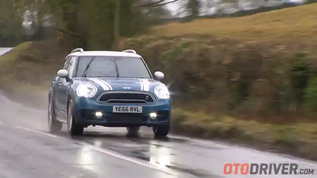 Foto - MINI Countryman Terbaru Siap Masuk Indonesia. Ini Speknya