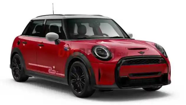 Foto - MINI Lansir Cooper S Hardtop 4-Door Bertema Amerika Serikat