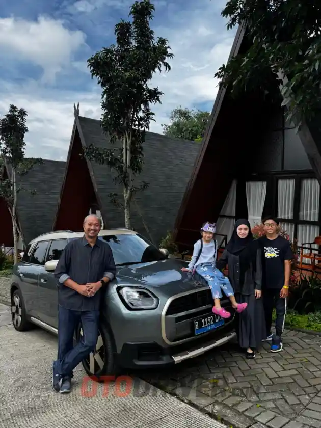 Foto - Holiday In Style 2024 : MINI Countryman SE, Funky Dan Fun To Drive