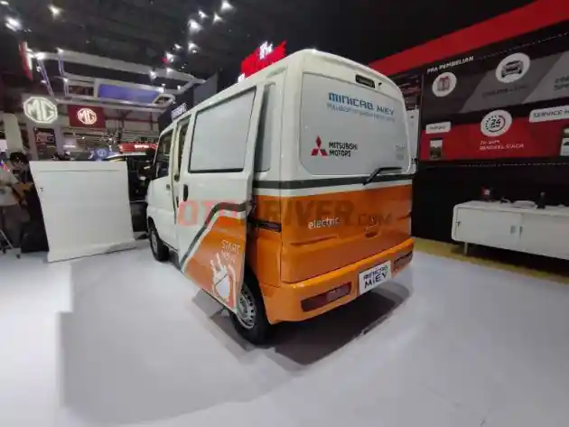 Foto - Mitsubishi Minicab MiEV Akan Dirakit di Indonesia