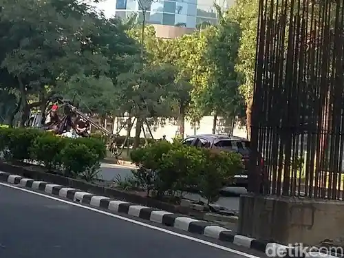 Foto - Mitsubishi Mirage Facelift Kepergok Sedang Shooting Iklan di Jakarta