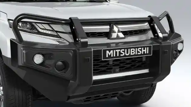 Foto - Mitsubishi New Triton Memiliki Banyak Lampu Depan, Mana yang Utama?