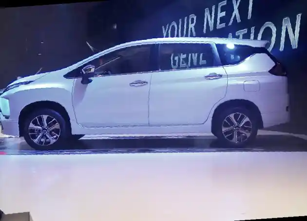 Foto - Bukan Rumor, Inilah Wujud Asli Small MPV Mitsubishi