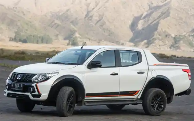 Foto - Mitsubishi Triton Athlete Terabas Bromo, Ini Hasil Klaimnya