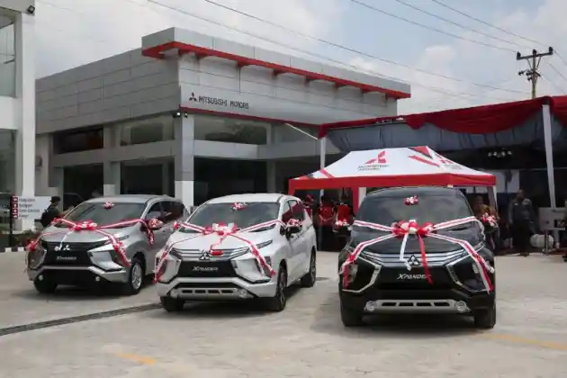 Foto - Mitsubishi "Berwajah Triton" Tunggu Giliran Untuk Masuk Indonesia