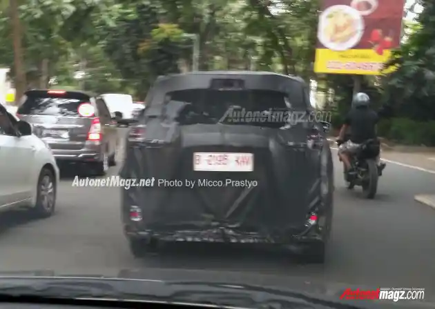 Foto - SPY SHOT: MItsubishi XM Versi Produksi Massal Tertangkap Basah Di Bandung