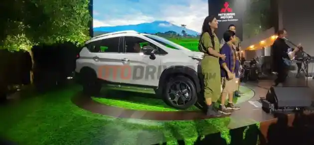 Foto - Spesifikasi Lengkap dan Harga Mitsubishi Xpander Cross