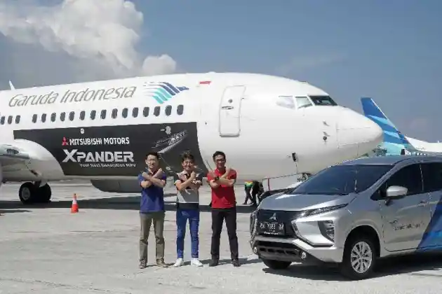 Foto - Mitsubishi Xpander Terbang!