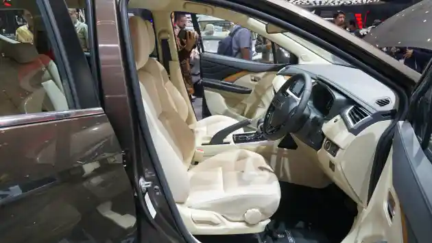 Foto - Komparasi Suzuki All New Ertiga VS Mitsubishi Xpander