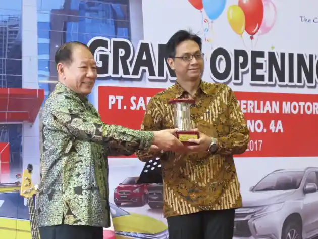 Foto - Mitsubishi Resmikan Dealer Baru Di Medan