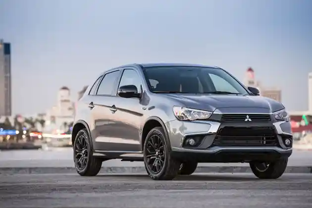 Foto - Mitsubishi Outlander Sport Di AS Disegarkan Sambil Menunggu Generasi Baru