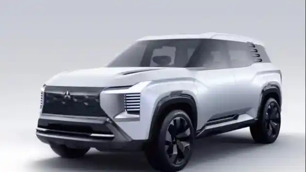 Foto - Mitsubishi DST Concept, Sosok XForce 7 Seater Hadir Di Filipina