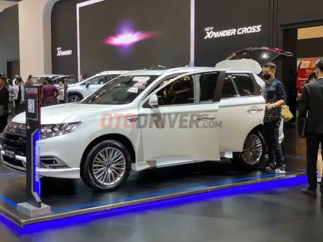 Foto - Deretan Mobil Elektrifikasi DI GIIAS 2021