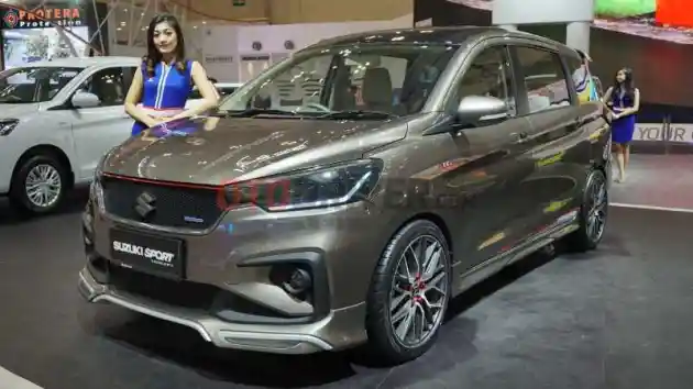 Foto - Suka Modifikasi? Inilah Mobil-Mobil Modifikasi di GIIAS 2018 (25 FOTO)