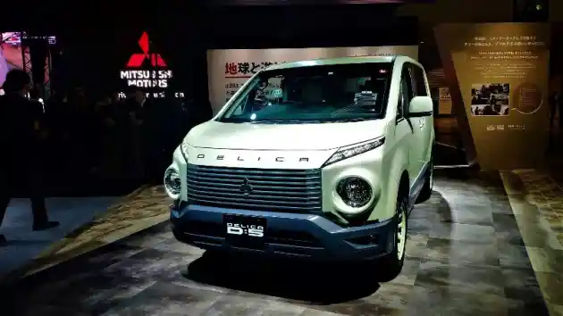 Foto - 5 Unit Mitsubishi Versi Modifikasi Hebohkan Jepang