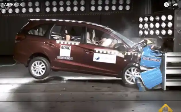 Foto - VIDEO: Crash Test Honda Mobilio