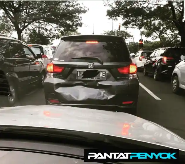 Foto - Viral Mobilio Penyok, Ini Tanggapan Honda Mobilio Community