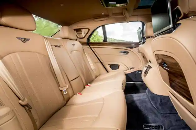 Foto - 1.000 Unit Bentley Mulsanne Di-recall. Apa Sebabnya?