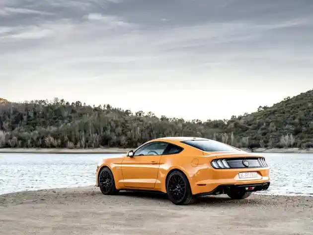 Foto - Ford Mustang Ganti Generasi pada 2021, Intip Perubahannya