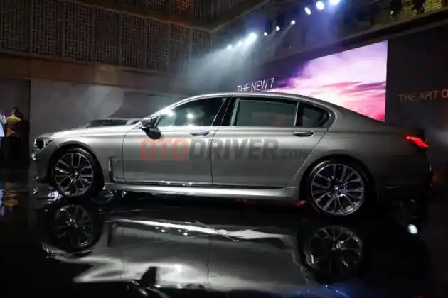 Foto - GALERI: Seri-7 Facelift Rakitan Sunter, Sedan Premium Termewah BMW