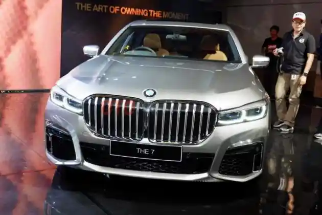 Foto - BMW i7 dan Seri 7 Dibilang Mirip, Itulah Standar Luxury Cars BMW Saat Ini