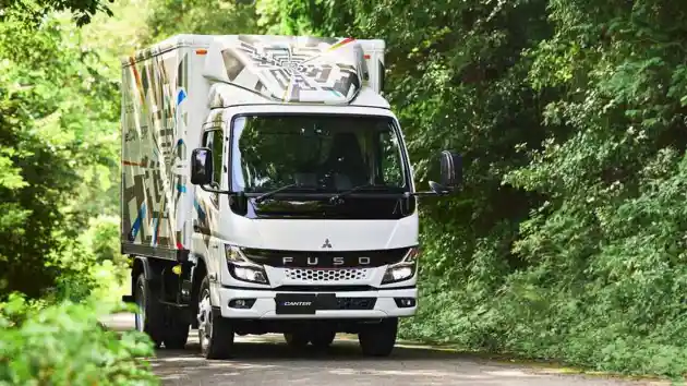 Foto - Ini Spesifikasi Mitsubishi Fuso eCanter Terbaru Untuk GIIAS 2023