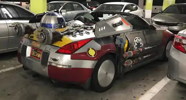 Foto - Nissan 350Z Ini Disulap Menyerupai Kapal Perang Star Wars