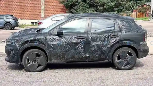 Foto - SPY SHOT: Nissan Kicks Generasi Terbaru