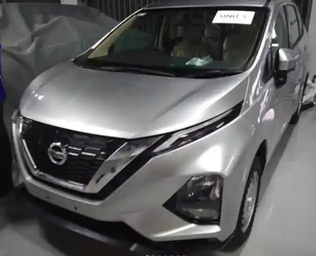 Foto - Ini Dia Spesifikasi Lengkap Nissan Livina Per Varian