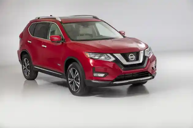 Foto - VIDEO: Nissan X-Trail 2017 Bertabur Fitur Canggih