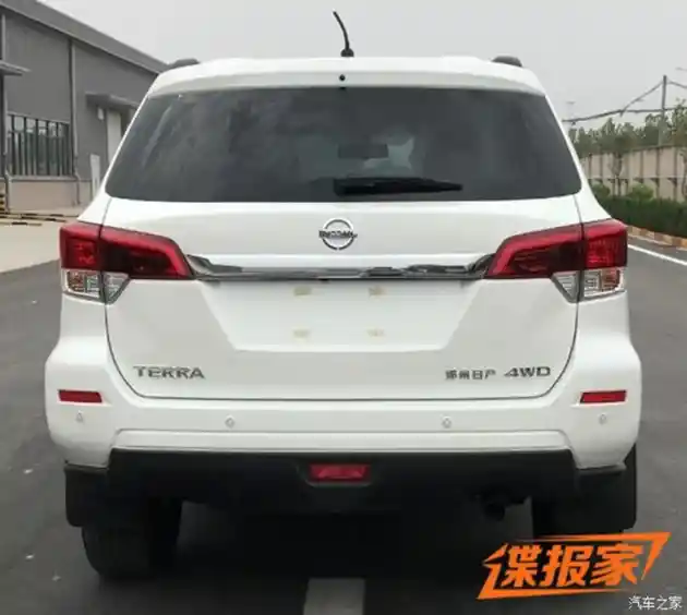 Foto - Nissan Navara Versi SUV "Tertangkap" di Tiongkok