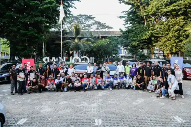 Foto - Belasan Komunitas Diajak Silaturahmi Dengan APM Nissan