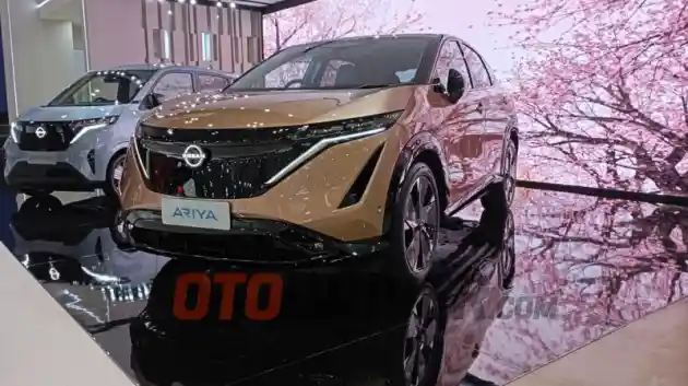 Foto - Nissan Hadirkan Duet Mobil Listriknya Untuk Memikat Konsumen