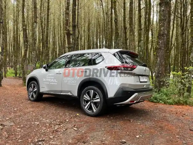 Foto - Segini Konsumsi BBM Nissan X-Trail e-Power Digeber Ke Lembang