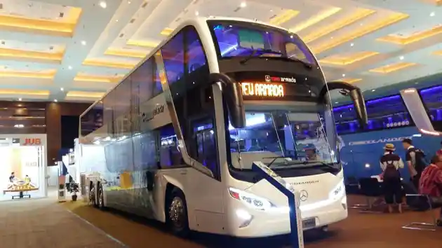 Foto - Ternyata Ini Arti Nama Sasis Bus Mercedes-Benz OC 500 RF 2542