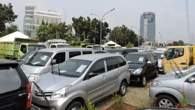 Foto - Pembatasan Umur Mobil Ditanggapi Positif Bursa Lelang