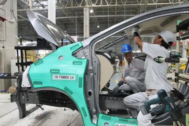 Foto - Melihat Langsung Proses Produksi Mitsubishi Xpander (12 Foto)