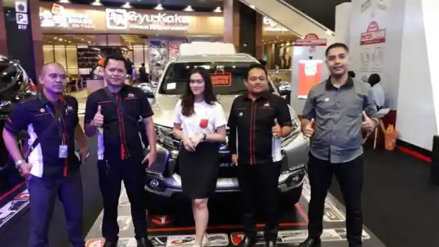 Foto - Mitsubishi Gencar Pameran di Mall dengan Promo Menggiurkan