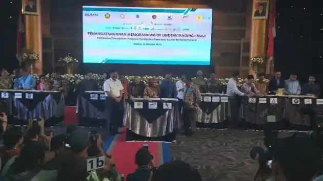 Foto - PLN Ikat Kerja Sama 20 Mitra Demi Infrastruktur Mobil Listrik