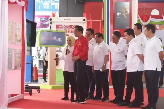 Foto - Jokowi Resmikan Program Mandatori Solar B30