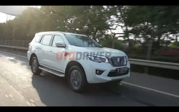 Foto - Nissan Terra Lenyap Dari Situs Resmi