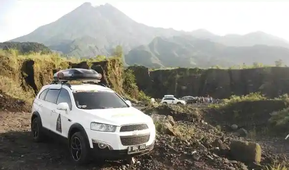 Foto - KOMUNITAS: Ratusan Chevrolet Captiva Serbu Gunung Merapi Untuk Jambore